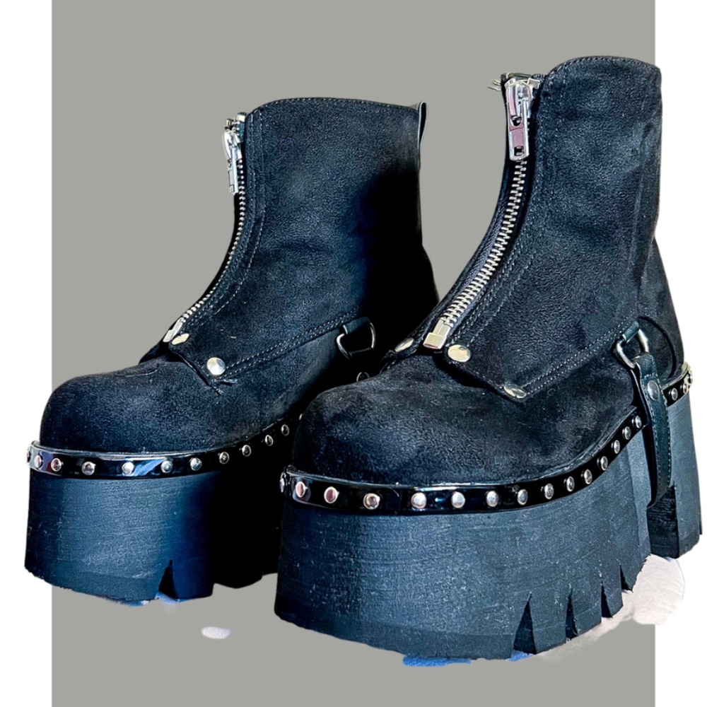 Ashes 100 Ankle Boot